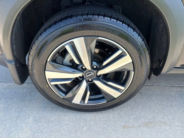 Used 2023 Nissan Rogue SL w/ SL Premium Package AWD/4WD image 15
