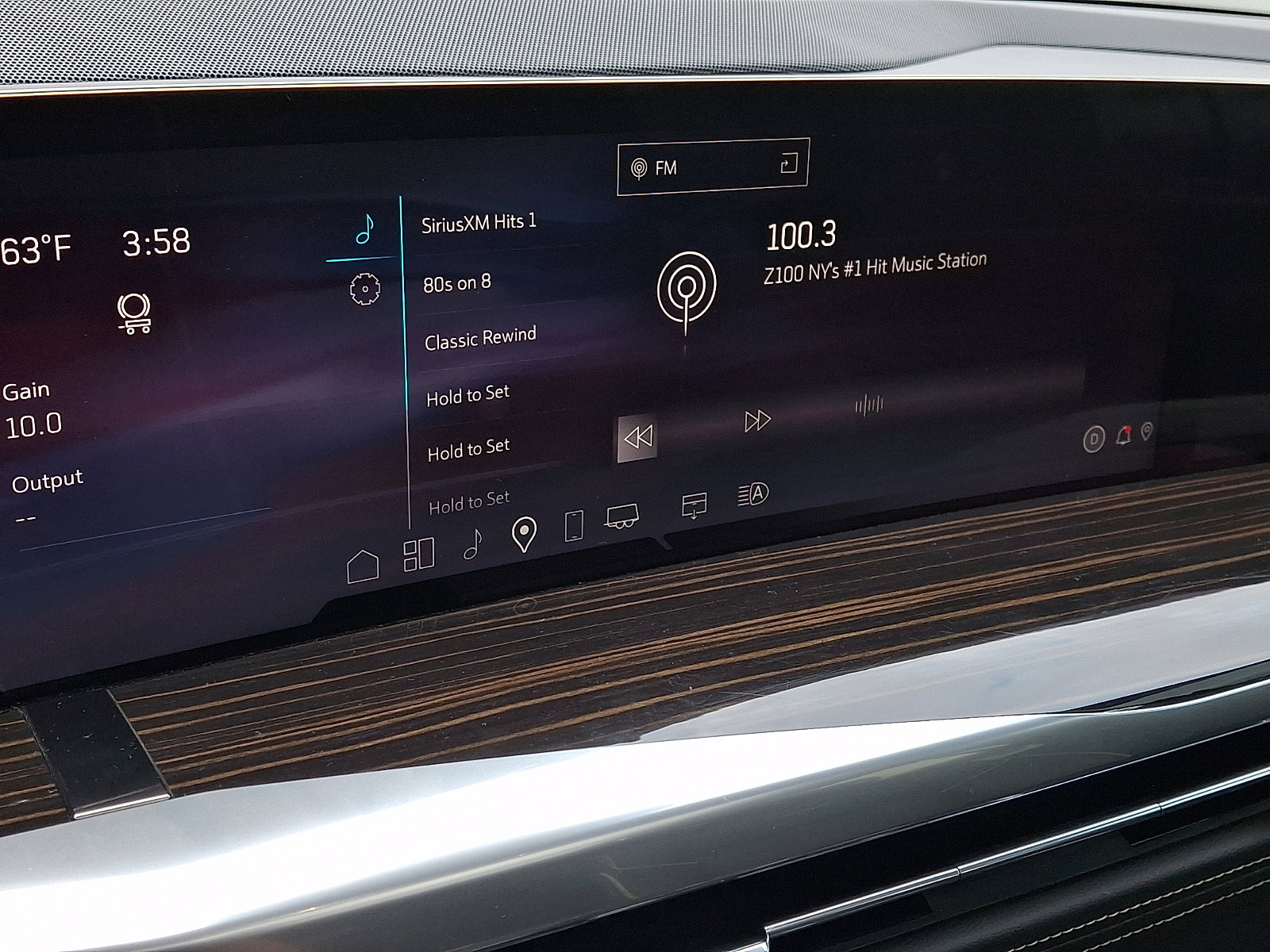 Used 2025 Cadillac Escalade Premium Luxury image 20