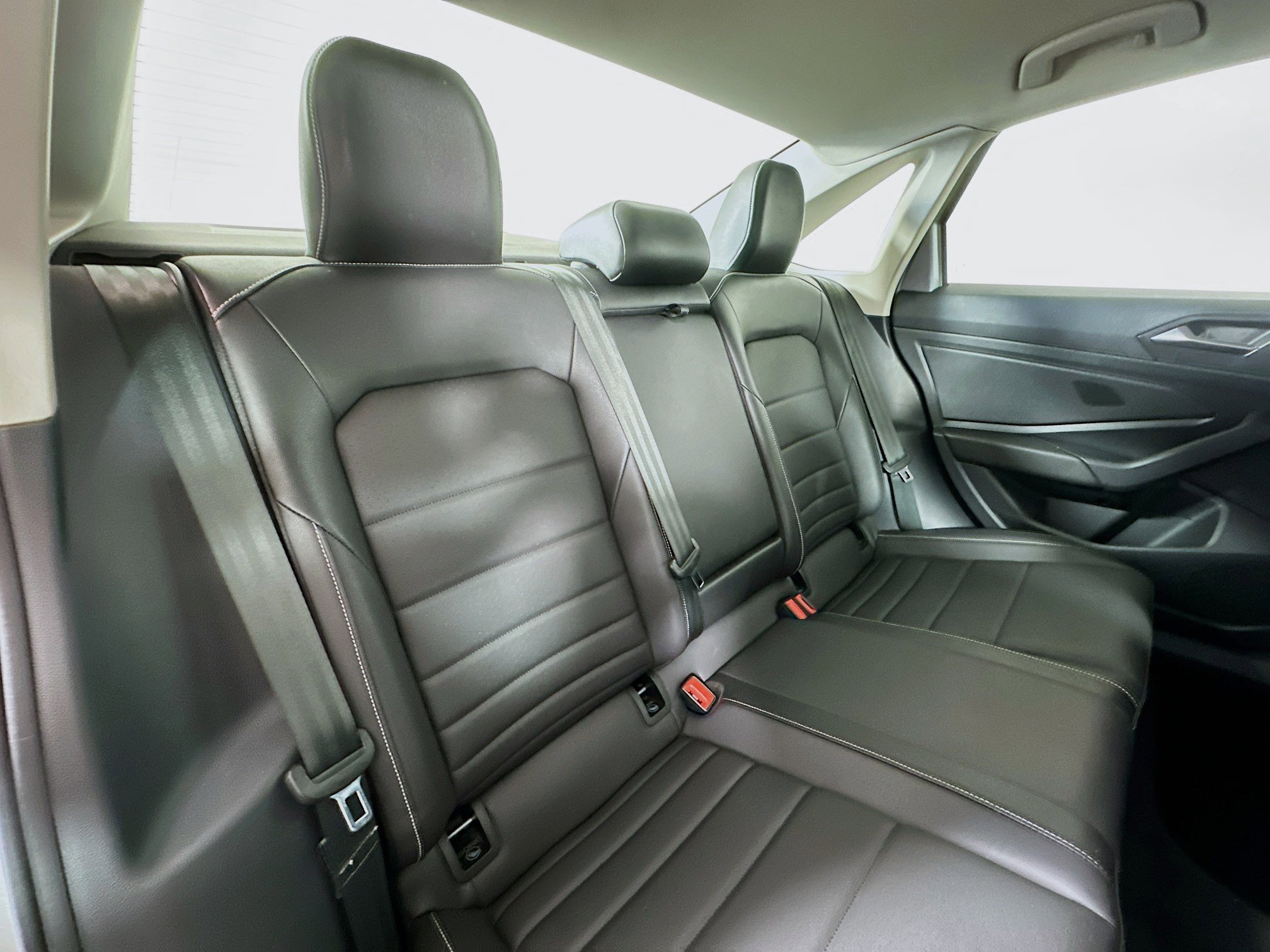 Used 2024 Volkswagen Jetta SE image 24