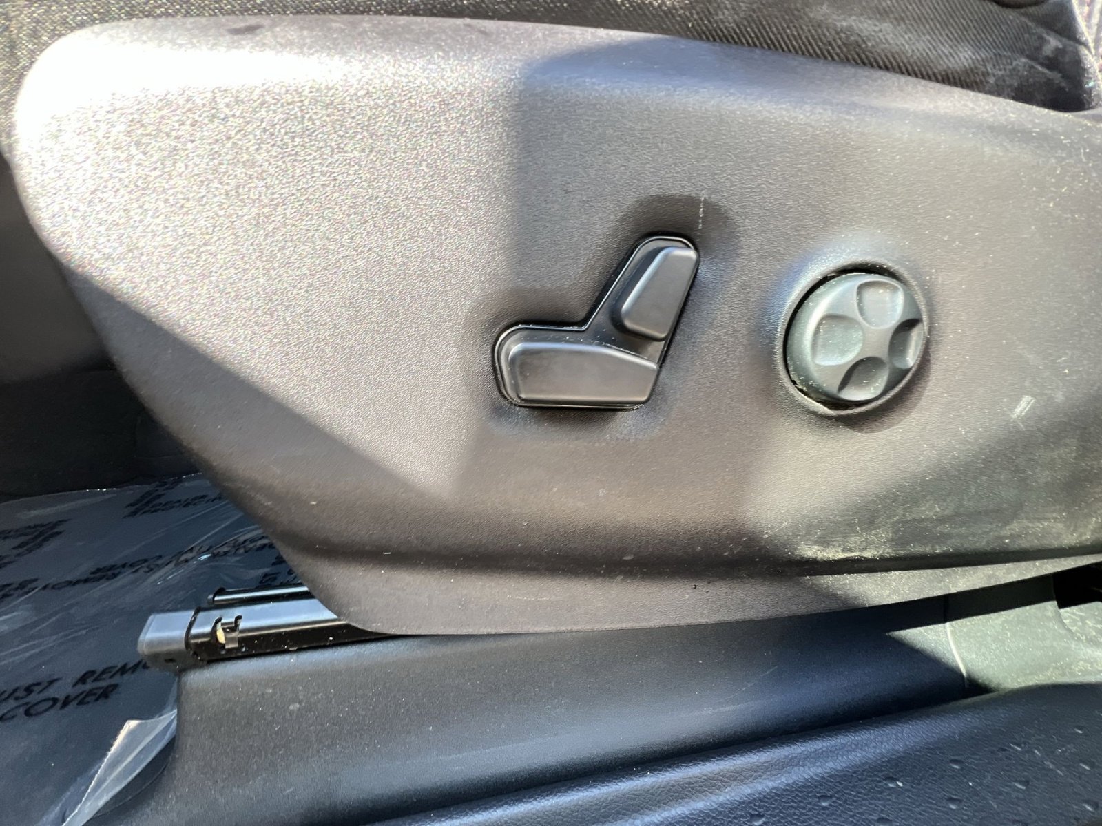 Used 2020 Chrysler Pacifica Touring-L FWD image 22