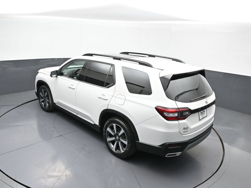 Certified 2024 Honda Pilot Touring image 44