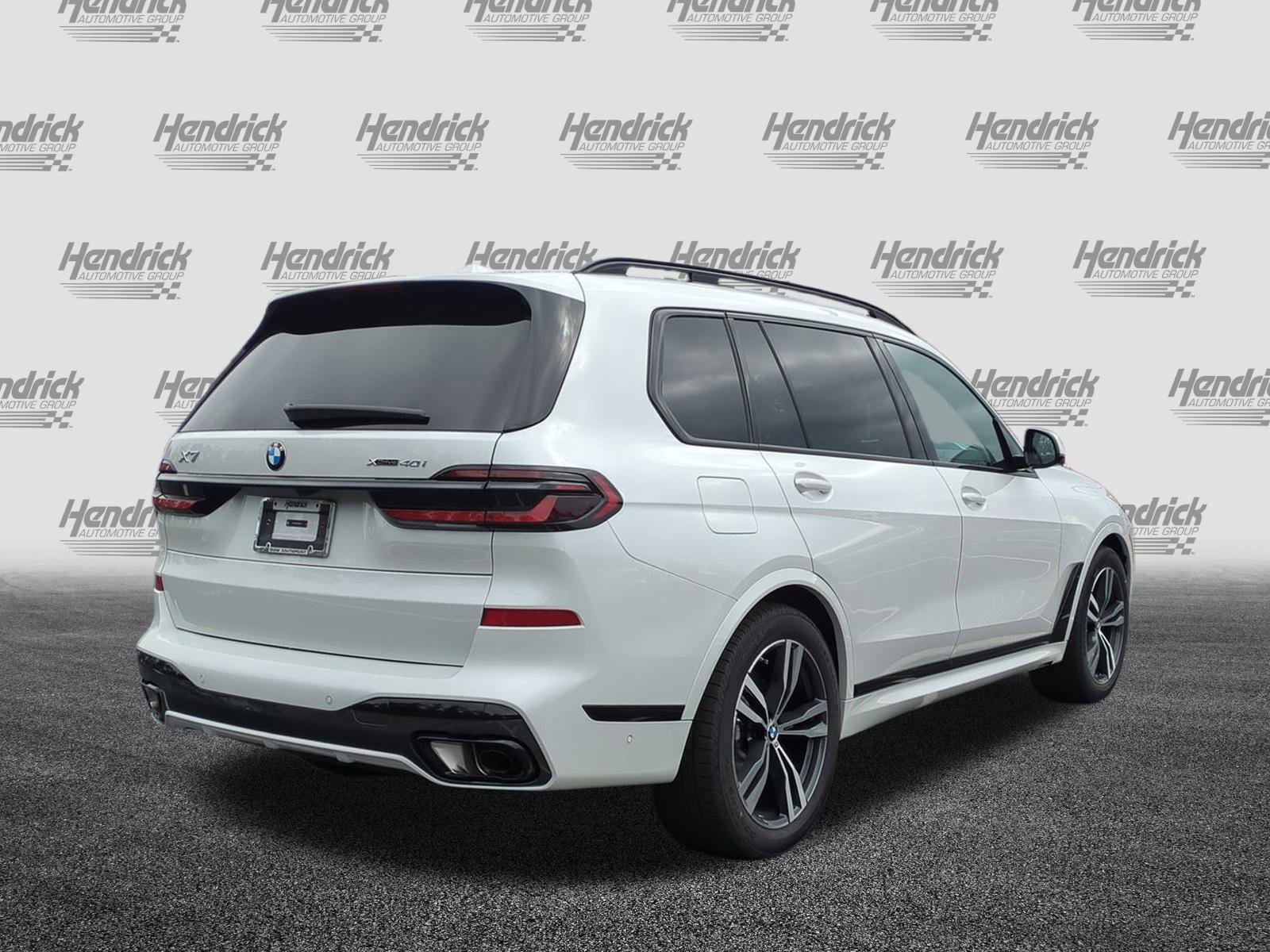 Used 2026 BMW X7 xDrive40i w/ M Sport Package image 10