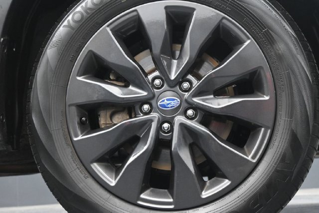 Used 2025 Subaru Outback Onyx Edition AWD/4WD image 9