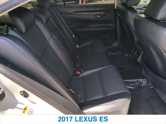 Used 2017 Lexus ES 350 w/ Premium Package FWD image 24