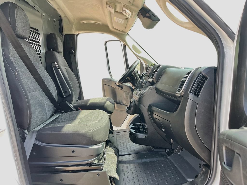 Used 2025 RAM ProMaster 2500 w/ Quick Order Package 22G SLT FWD image 24