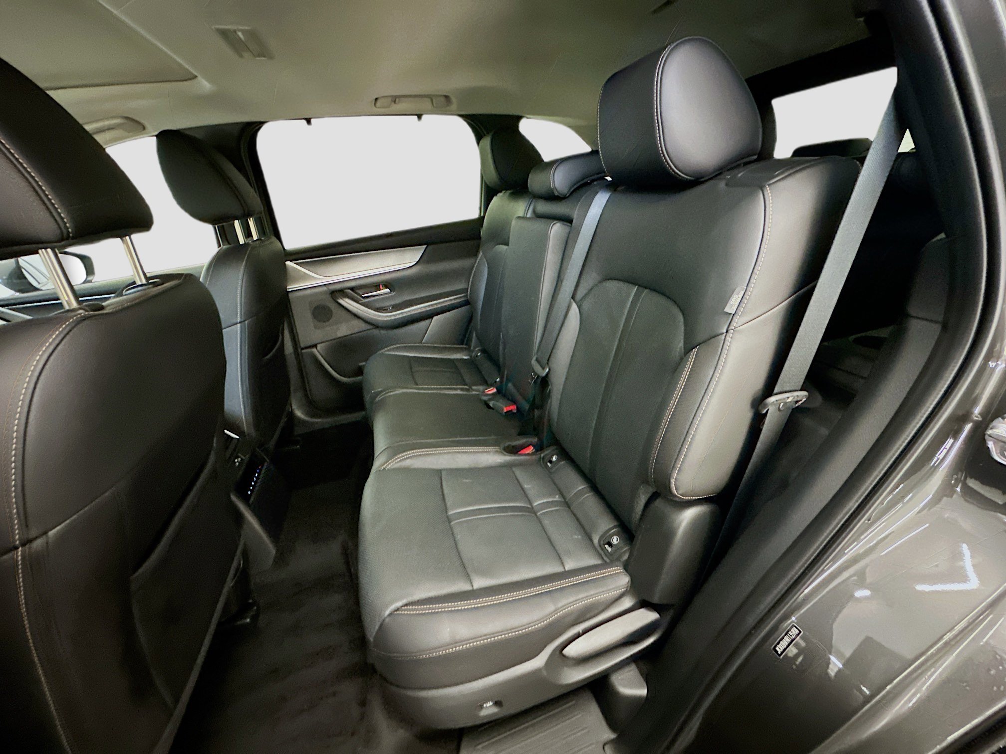 Used 2024 MAZDA CX-90 Plug-In Hybrid w/ Preferred image 30