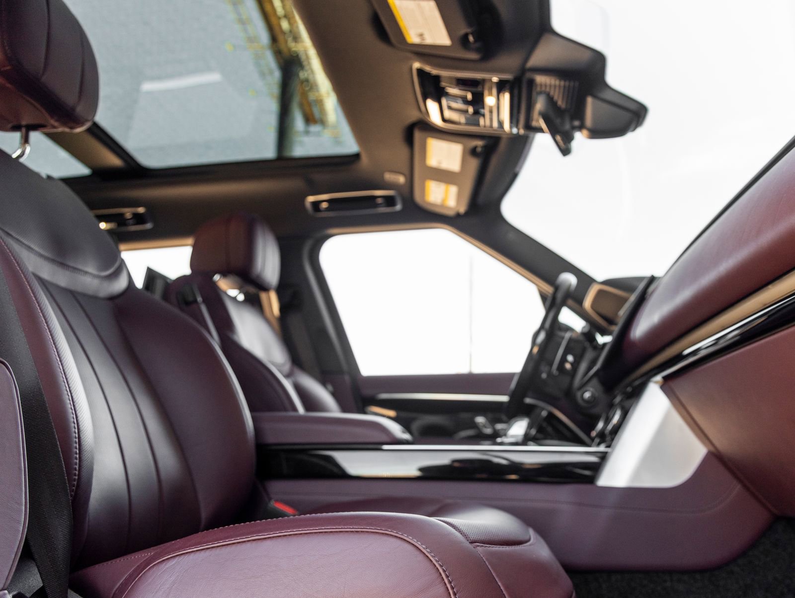 Used 2023 Land Rover Range Rover SE image 41