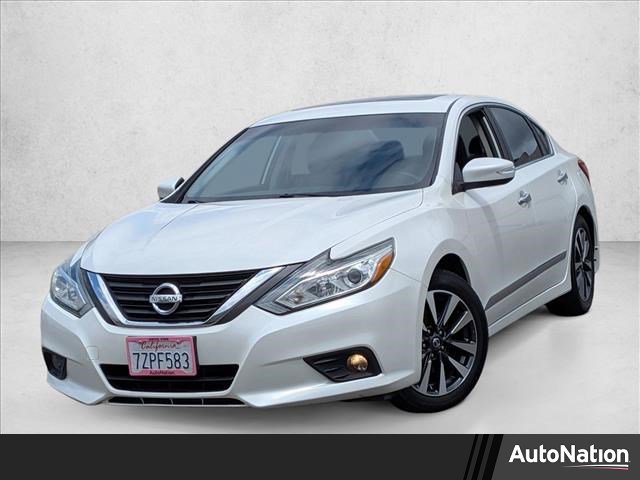 Used 2016 Nissan Altima 2.5 SL w/ Moonroof Package FWD image 1