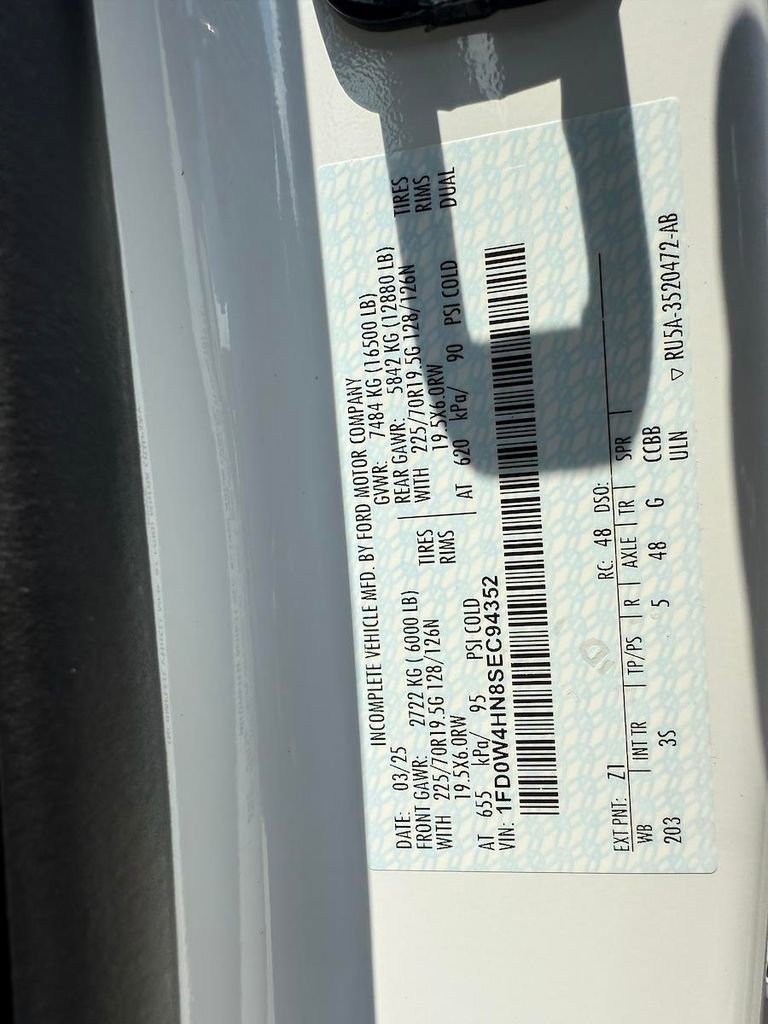 New 2025 Ford F450 XLT w/ XLT Value Package image 4