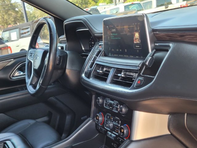 Used 2022 Chevrolet Suburban Z71 AWD/4WD image 10