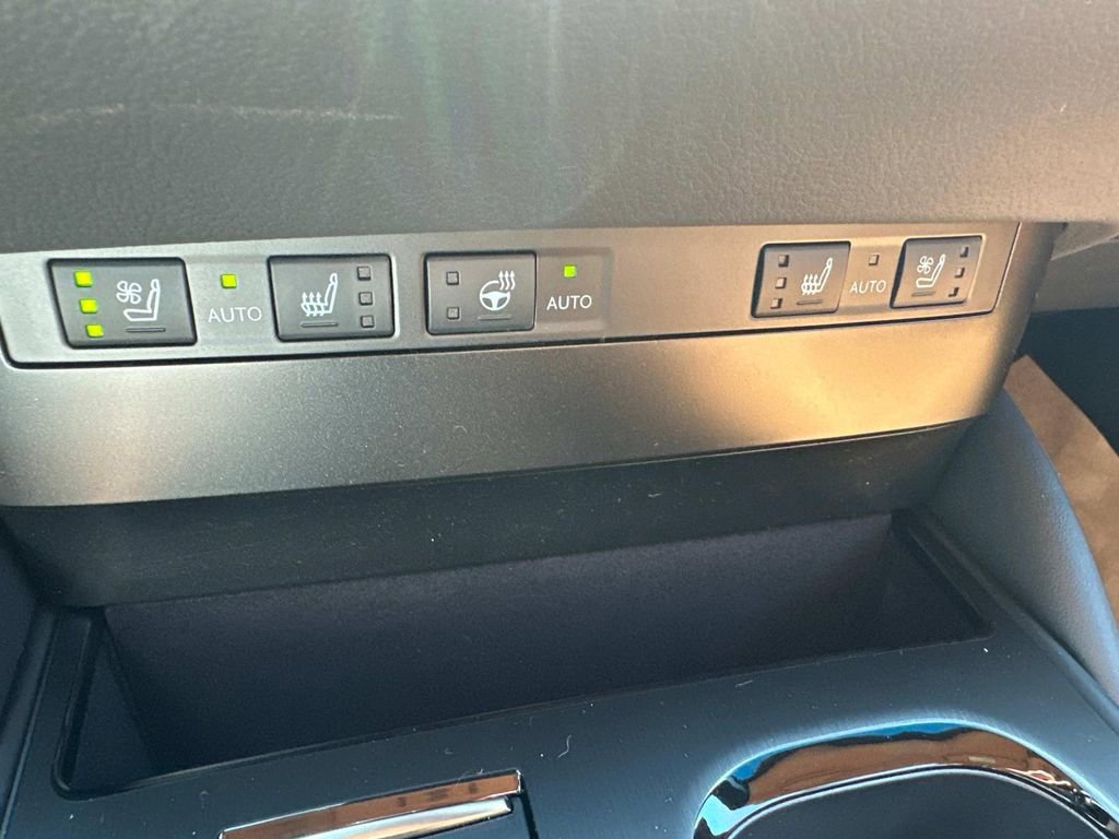 New 2025 Lexus ES 300h F Sport image 23