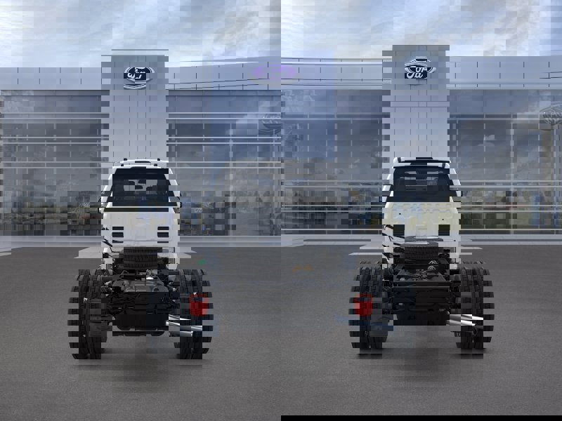 New 2026 Ford F550 4x4 Crew Cab image 5