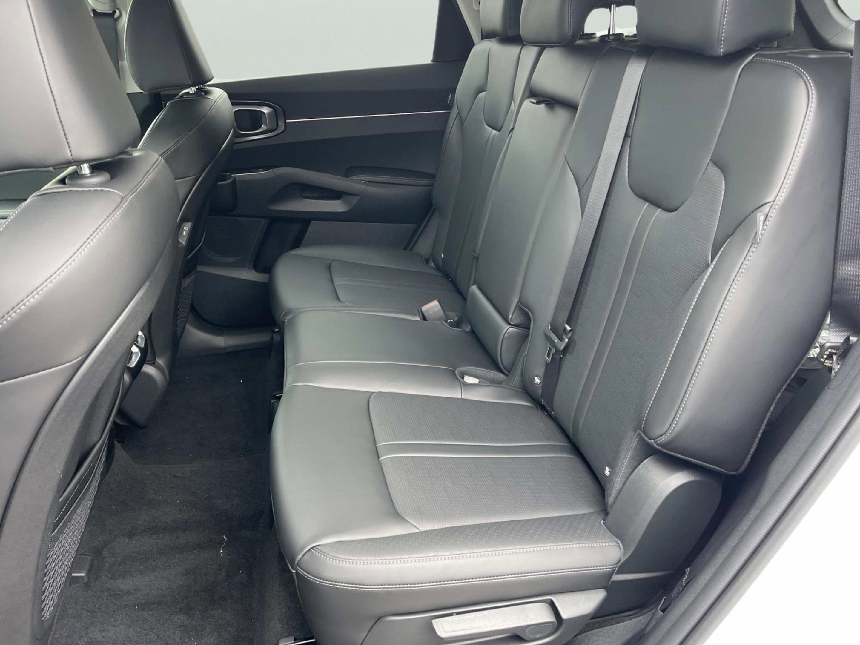 New 2026 Kia Sorento S image 16