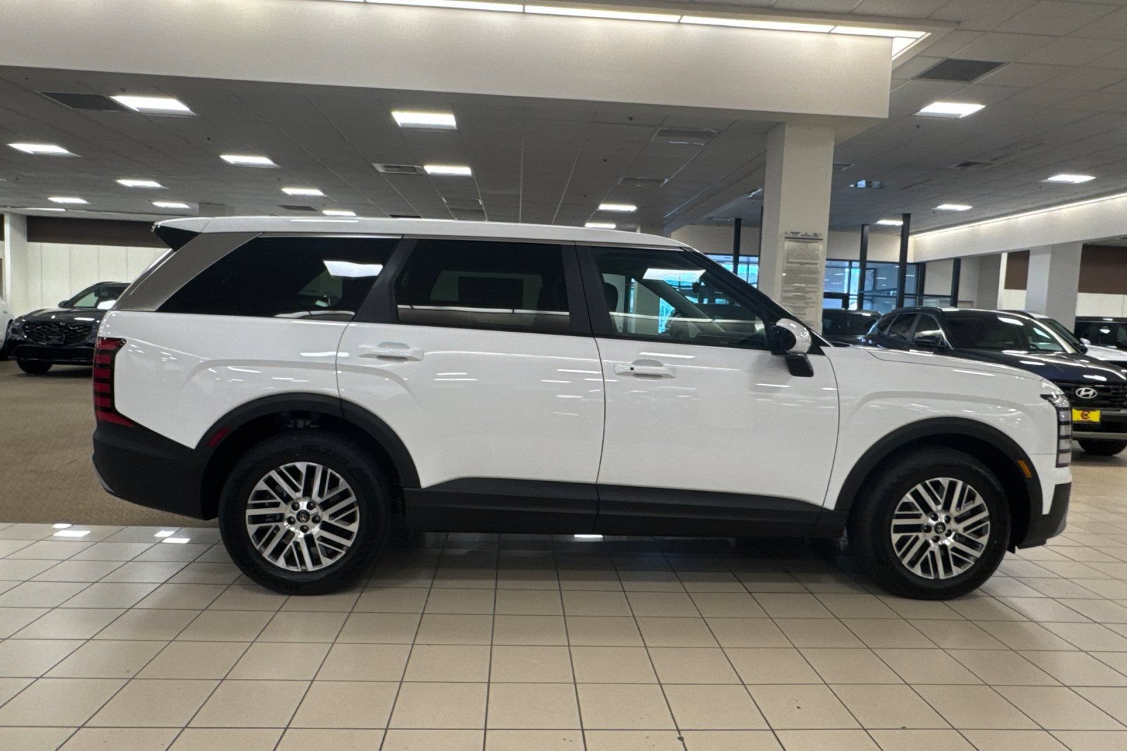 New 2026 Hyundai Palisade SE FWD image 3