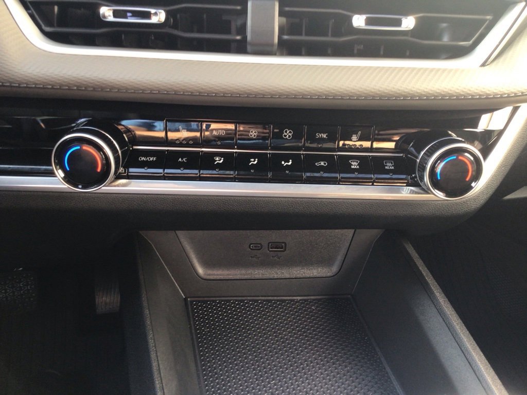 New 2026 Chevrolet Equinox LT w/ Convenience Package II image 22