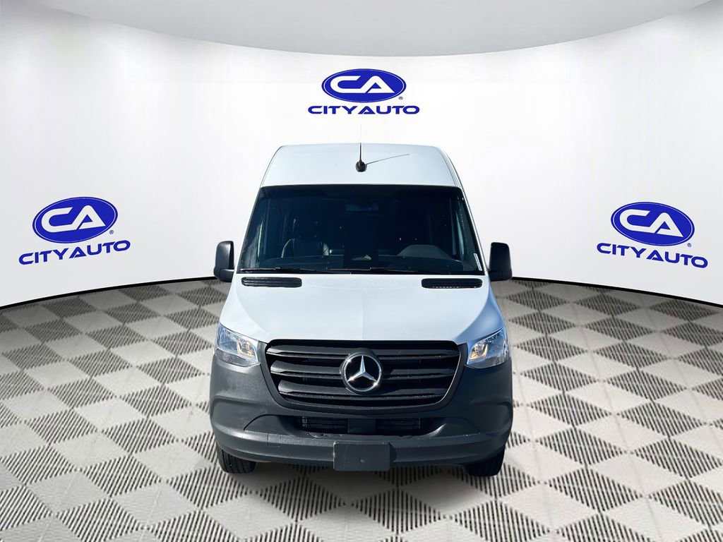 Used 2025 Mercedes-Benz Sprinter 2500 image 10