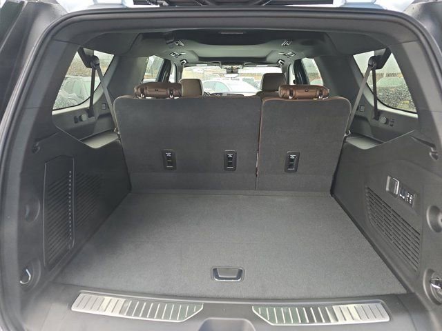 New 2026 Chevrolet Suburban High Country w/ Sun And Tow Package image 15