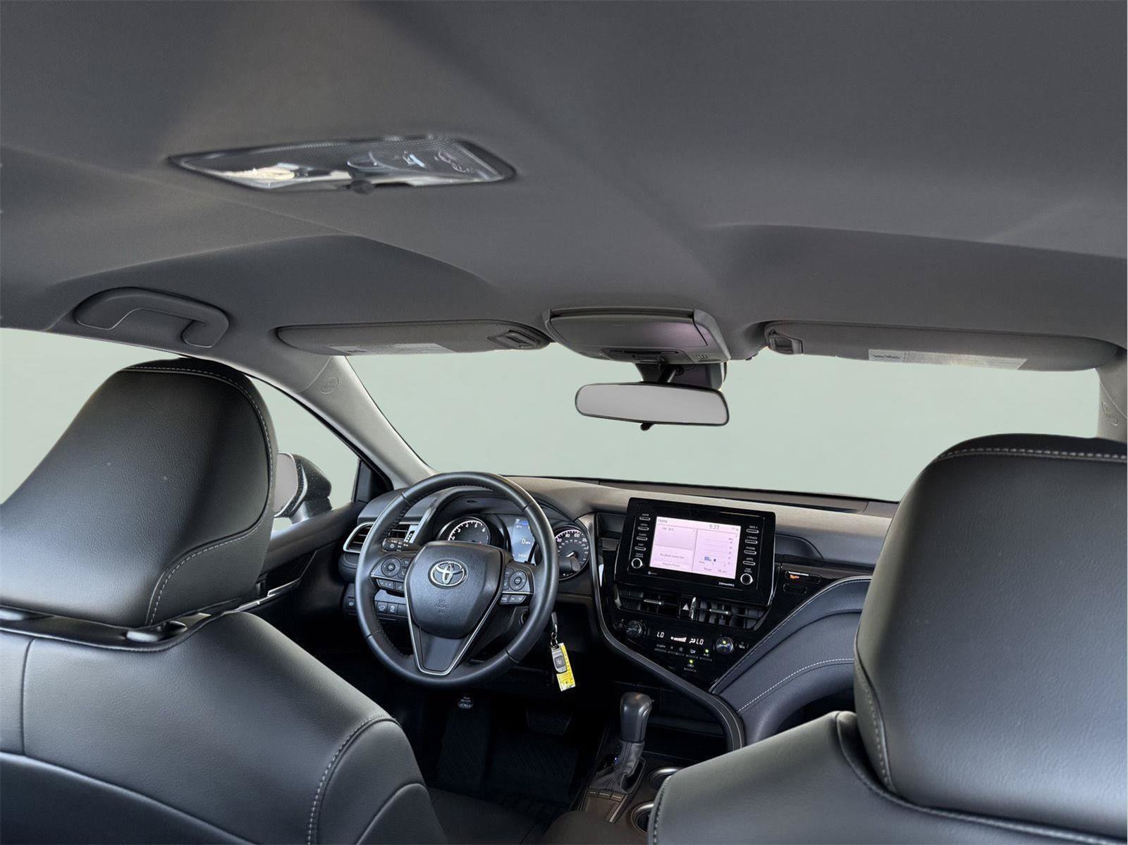 Used 2022 Toyota Camry SE FWD image 23