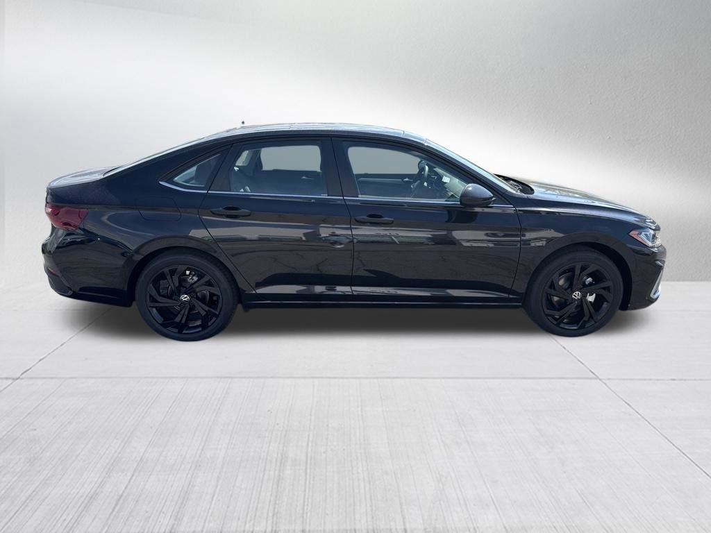New 2026 Volkswagen Jetta SE FWD image 6