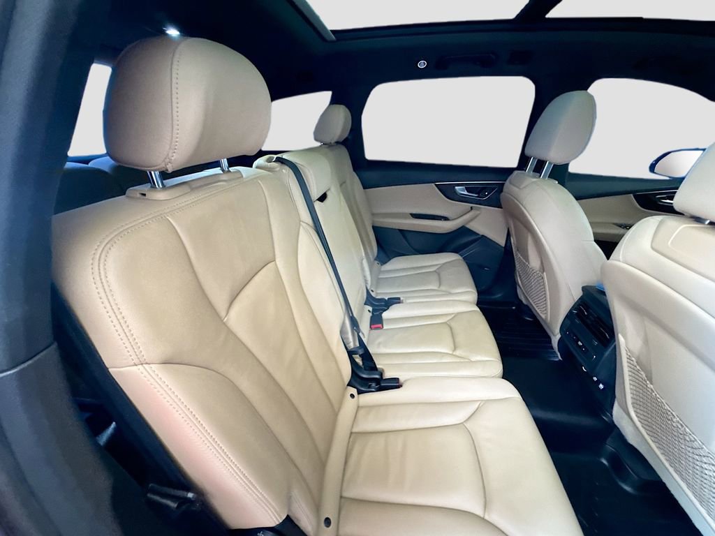 Used 2020 Audi Q7 3.0T Premium Plus w/ Premium Plus Package image 32