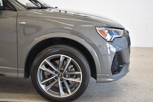 Used 2024 Audi Q3 2.0T Premium Plus image 13