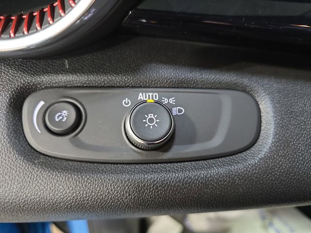 New 2025 Chevrolet Trax RS w/ Driver Confidence Package image 27