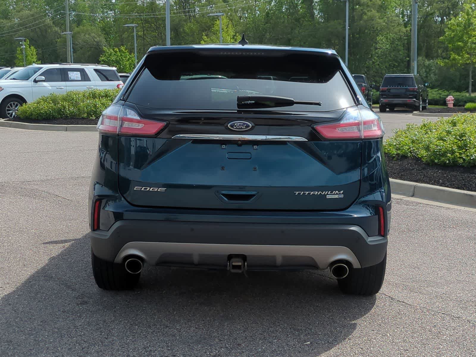 Used 2020 Ford Edge Titanium w/ Equipment Group 301A AWD/4WD image 7