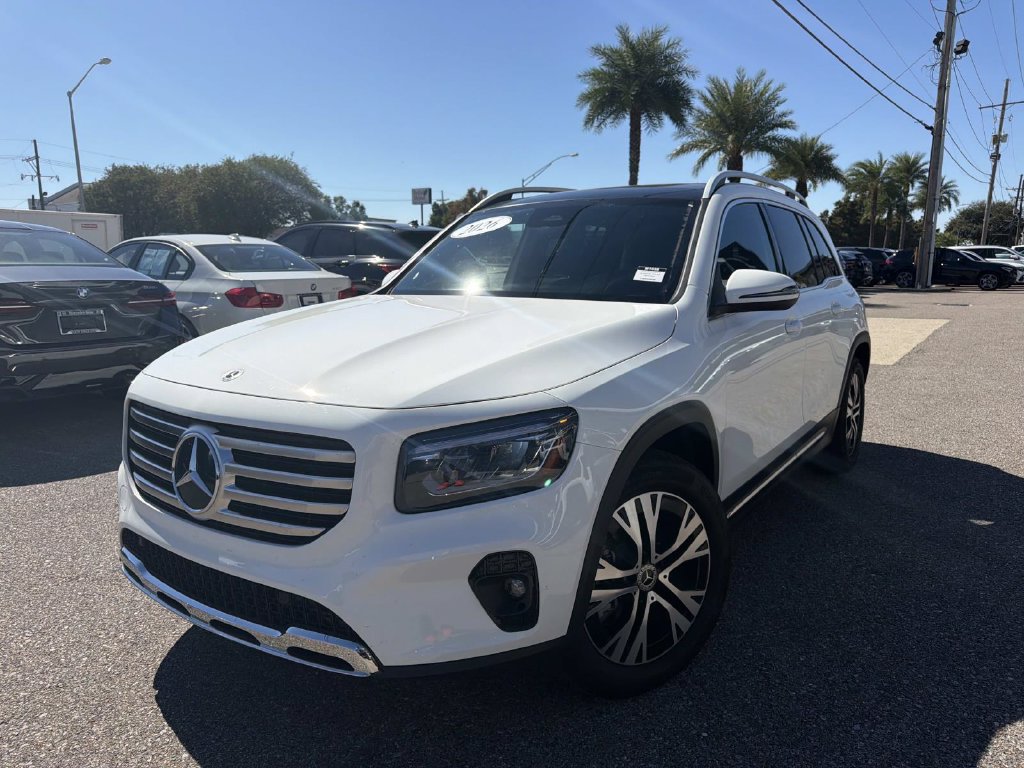 Used 2026 Mercedes-Benz GLB 250 image 3