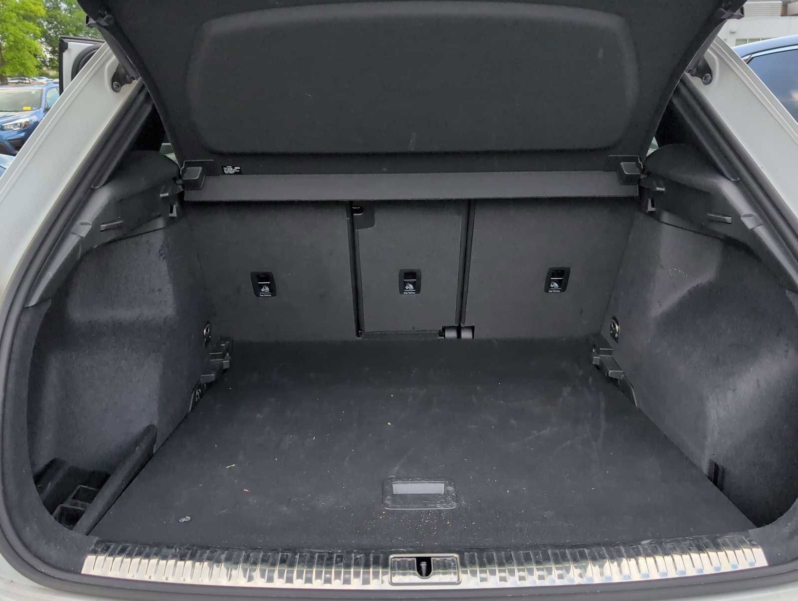 Used 2025 Audi Q3 2.0T Premium AWD/4WD image 32