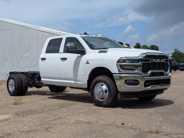 New 2026 RAM 3500 Tradesman w/ Chrome Appearance Group A AWD/4WD image 2