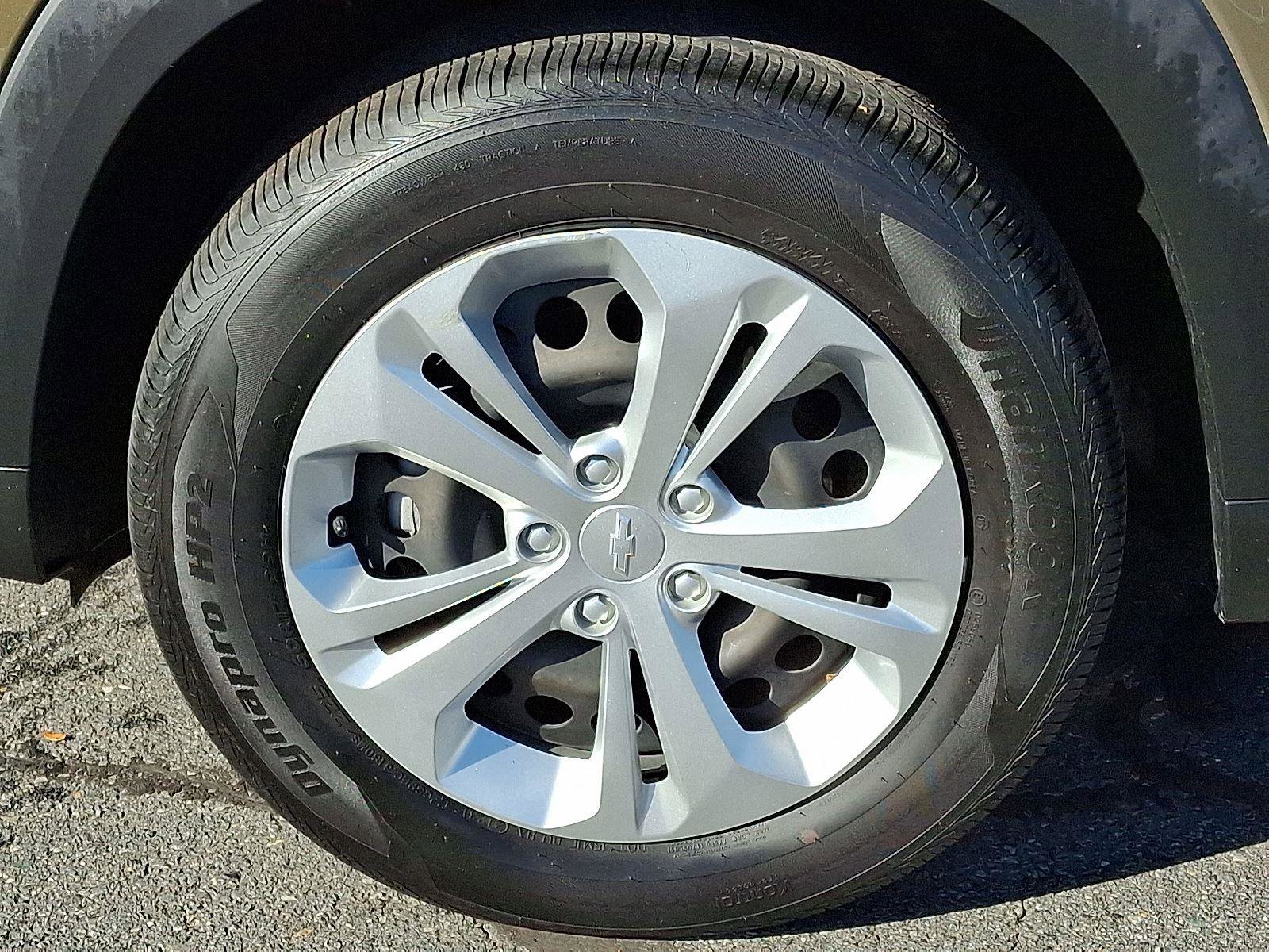 Used 2024 Chevrolet Trax LS w/ Driver Confidence Package image 9