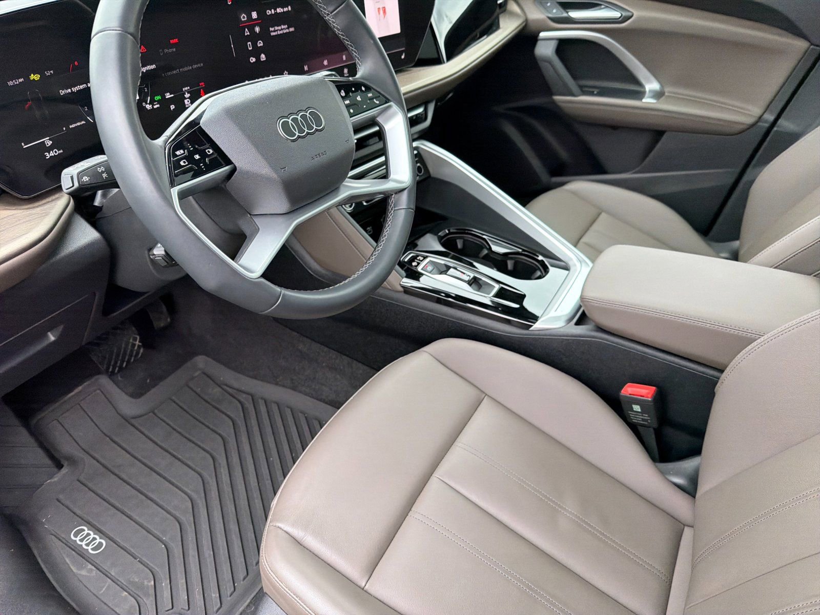 Used 2025 Audi Q5 Premium w/ Convenience Package AWD/4WD image 9