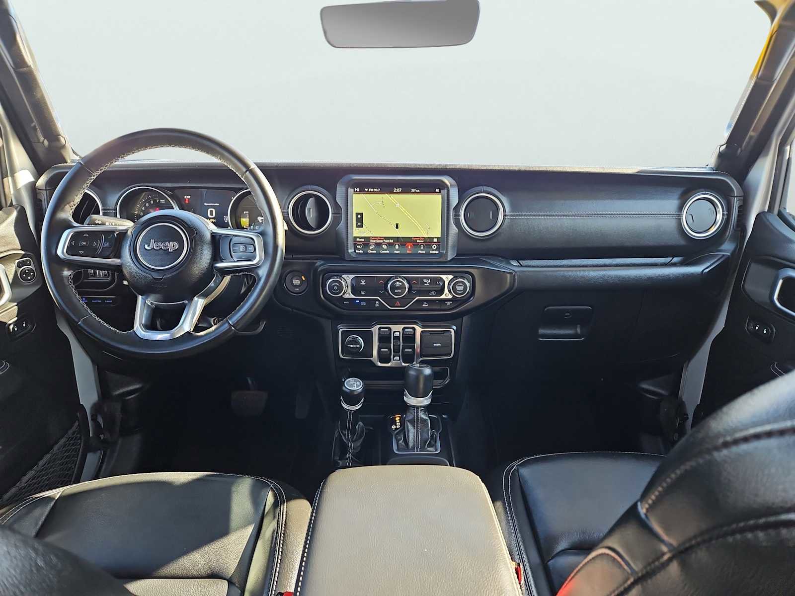 Used 2022 Jeep Wrangler Unlimited Sahara AWD/4WD image 11