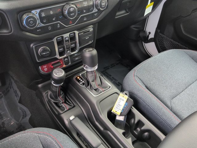 New 2026 Jeep Wrangler Unlimited Sport w/ Dual Top Group AWD/4WD image 17