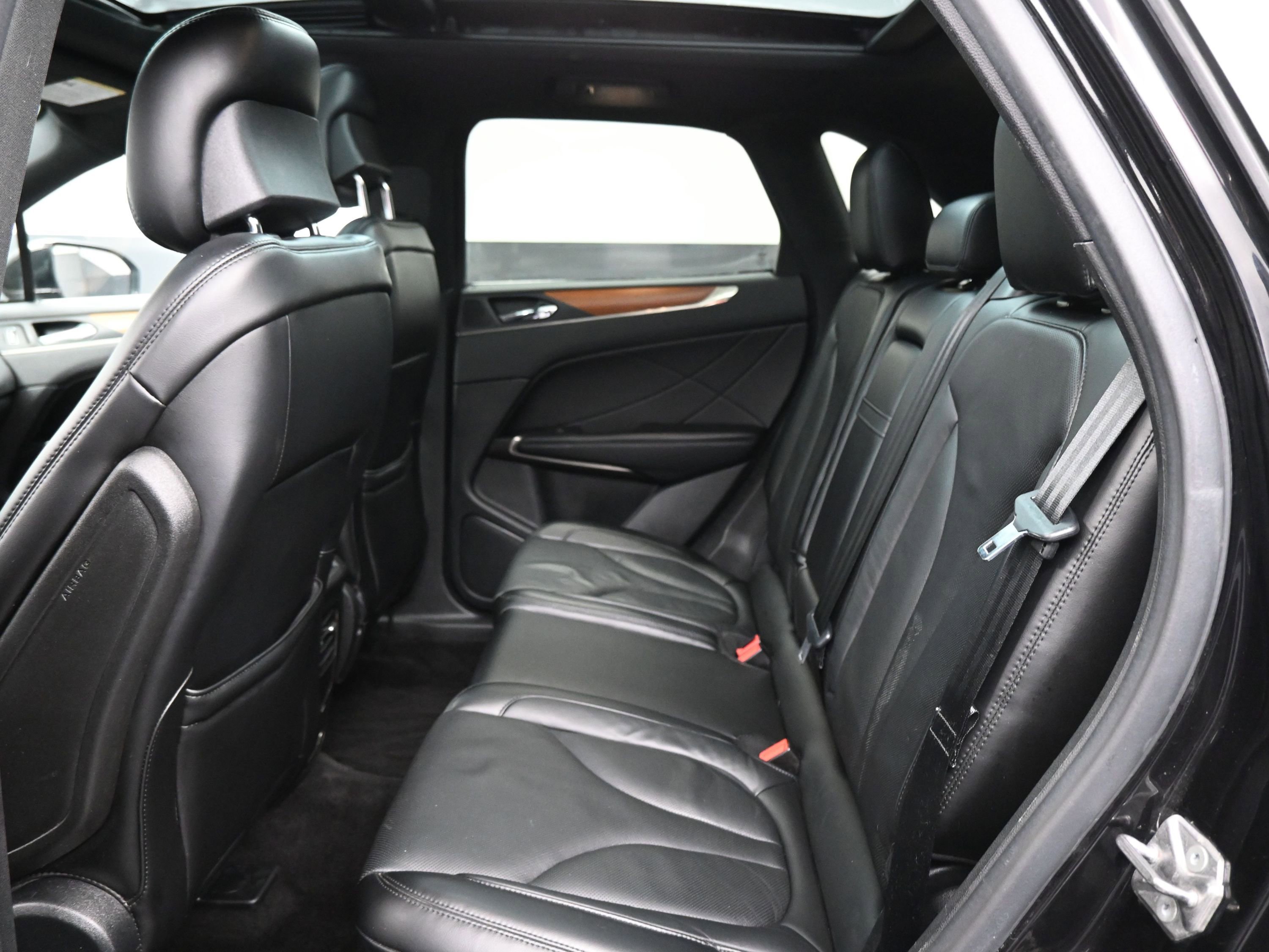 Used 2017 Lincoln MKC Reserve image 18