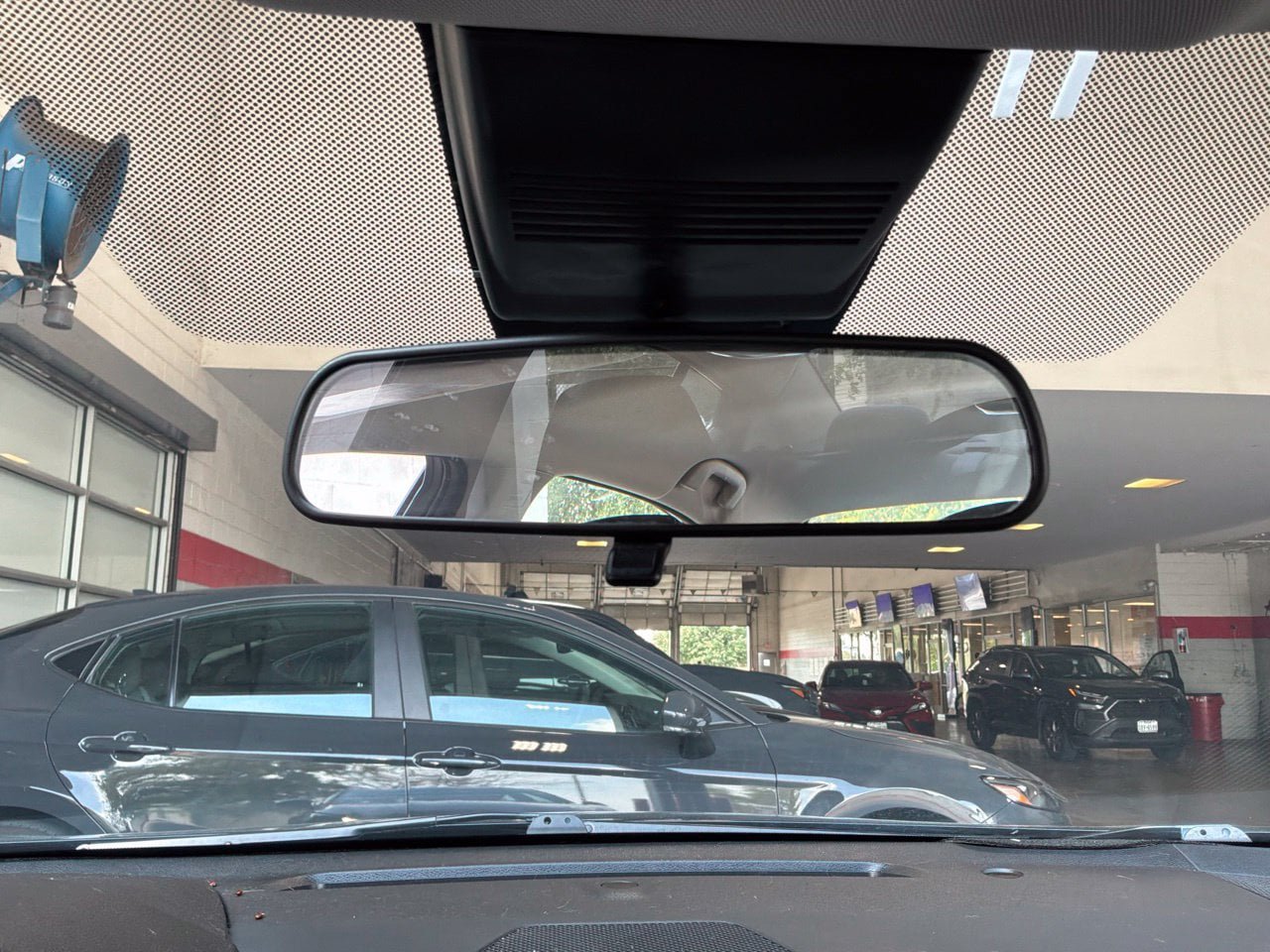 Used 2025 Nissan Altima 2.5 SV FWD image 19