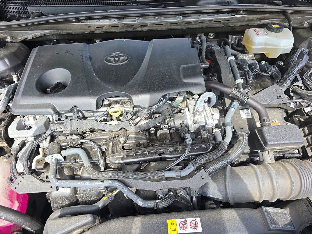 Used 2022 Toyota Camry XSE w/ Cold Weather Package FWD image 18