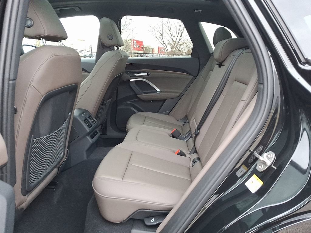 Used 2025 Audi Q5 2.0T Premium w/ Convenience Package image 10