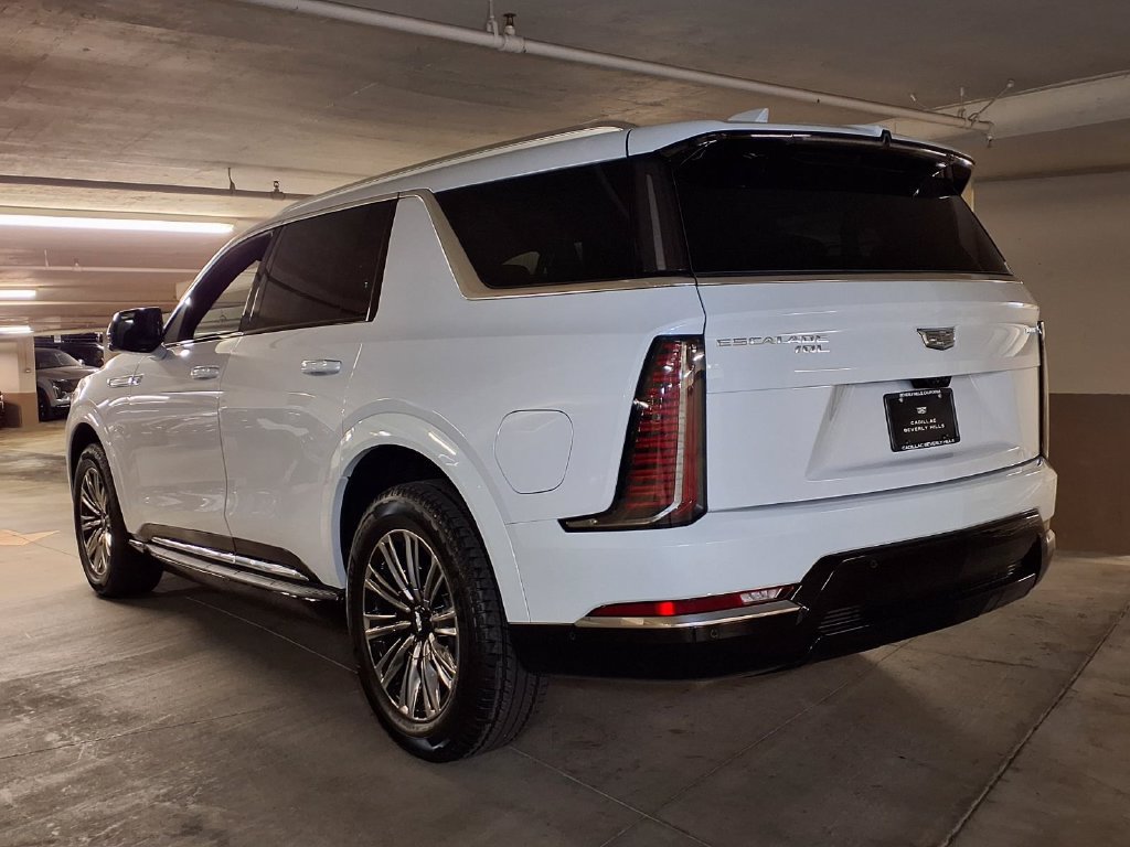 New 2026 Cadillac Escalade IQL Luxury AWD/4WD image 10