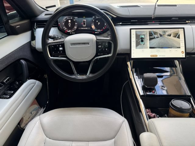 Used 2025 Land Rover Range Rover Sport SE AWD/4WD image 13