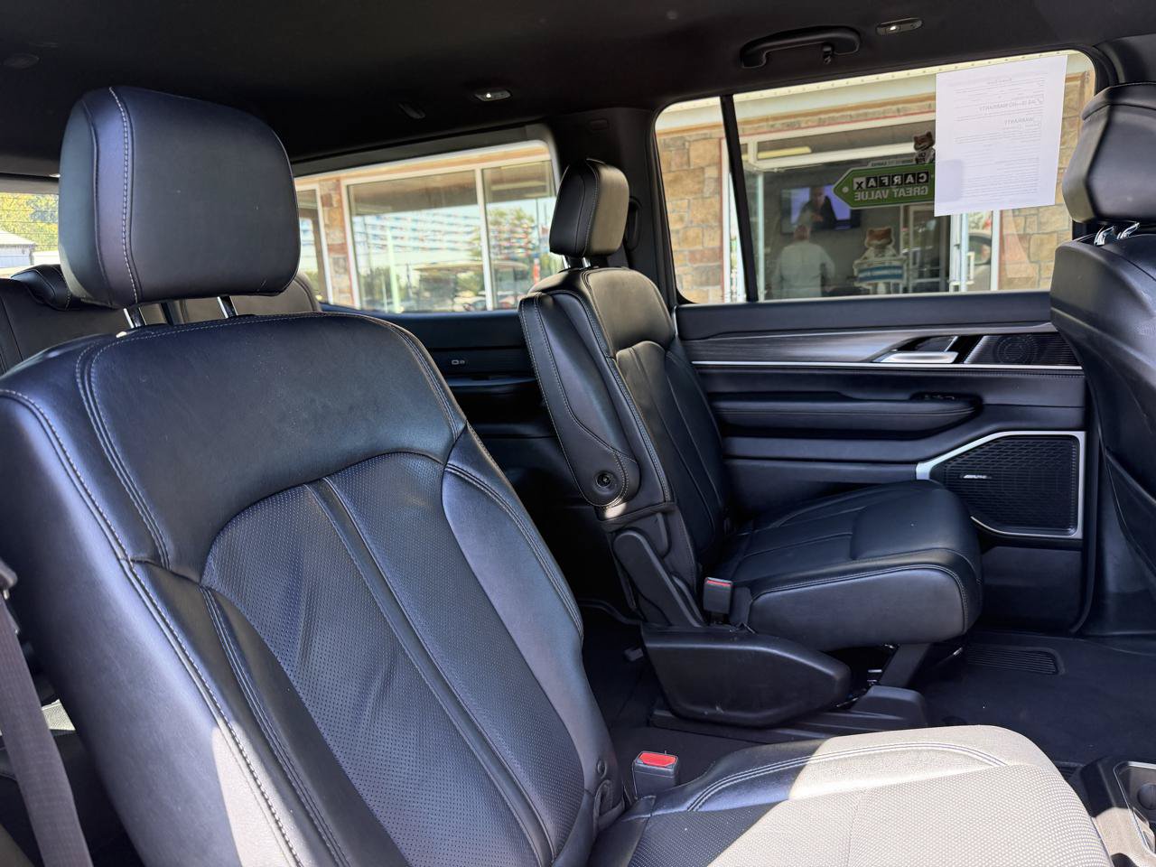 Used 2024 Jeep Wagoneer Series II AWD/4WD image 23