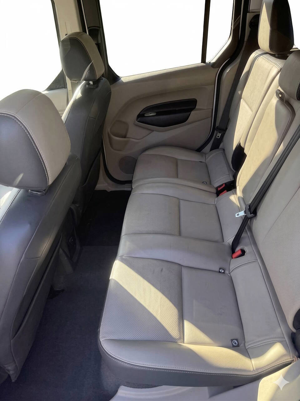 Used 2014 Ford Transit Connect XLT FWD image 9