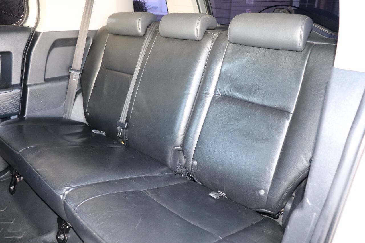 Used 2010 Toyota FJ Cruiser 4WD image 35