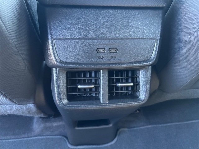 Used 2025 Chevrolet Equinox LT image 28