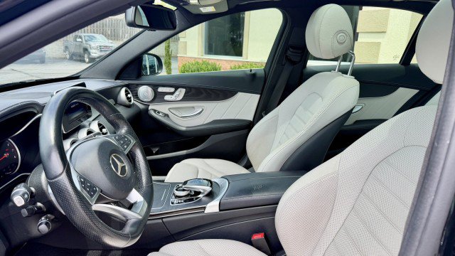 Used 2016 Mercedes-Benz C 300 4MATIC Sedan image 7