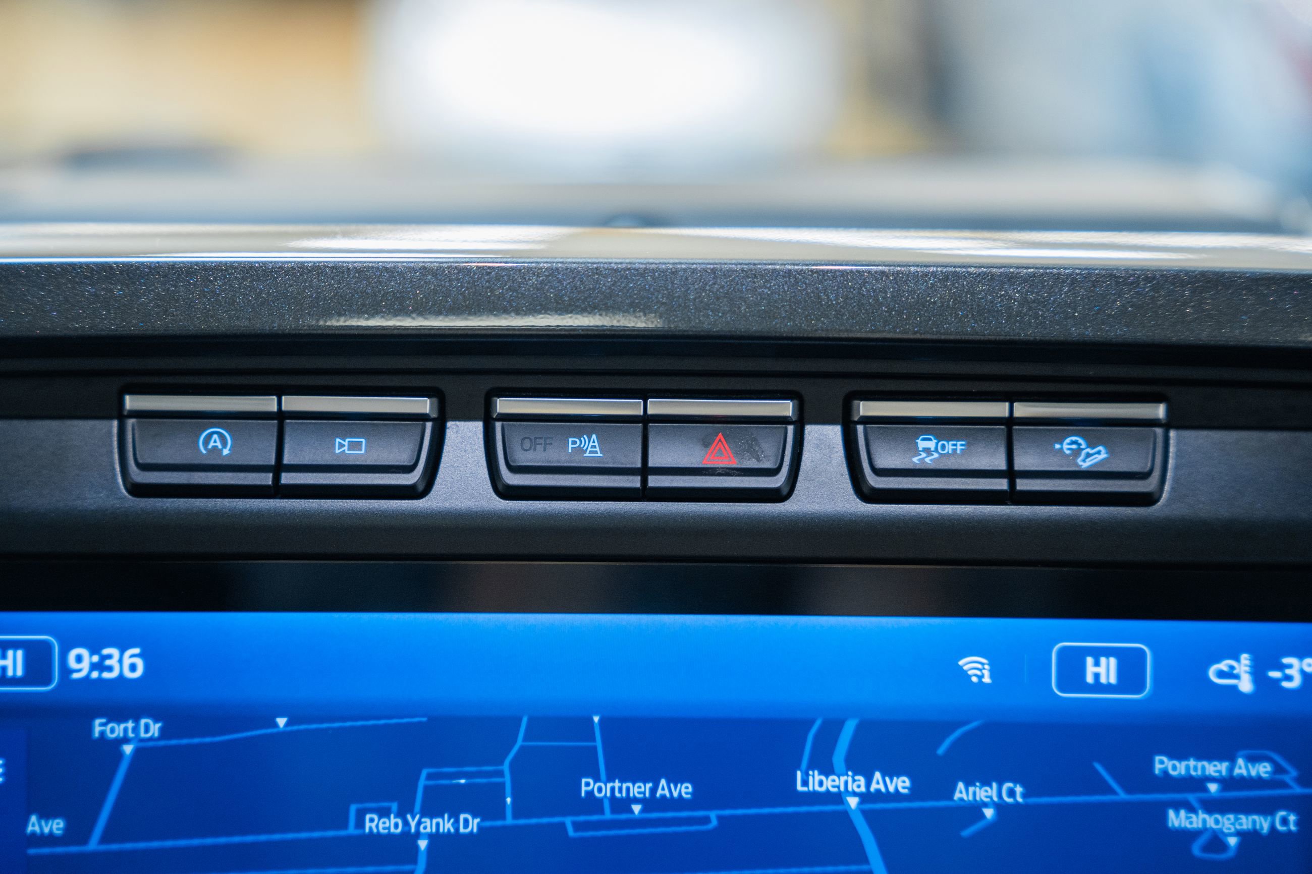 Certified 2023 Ford F150 Lariat w/ Equipment Group 502A High image 26