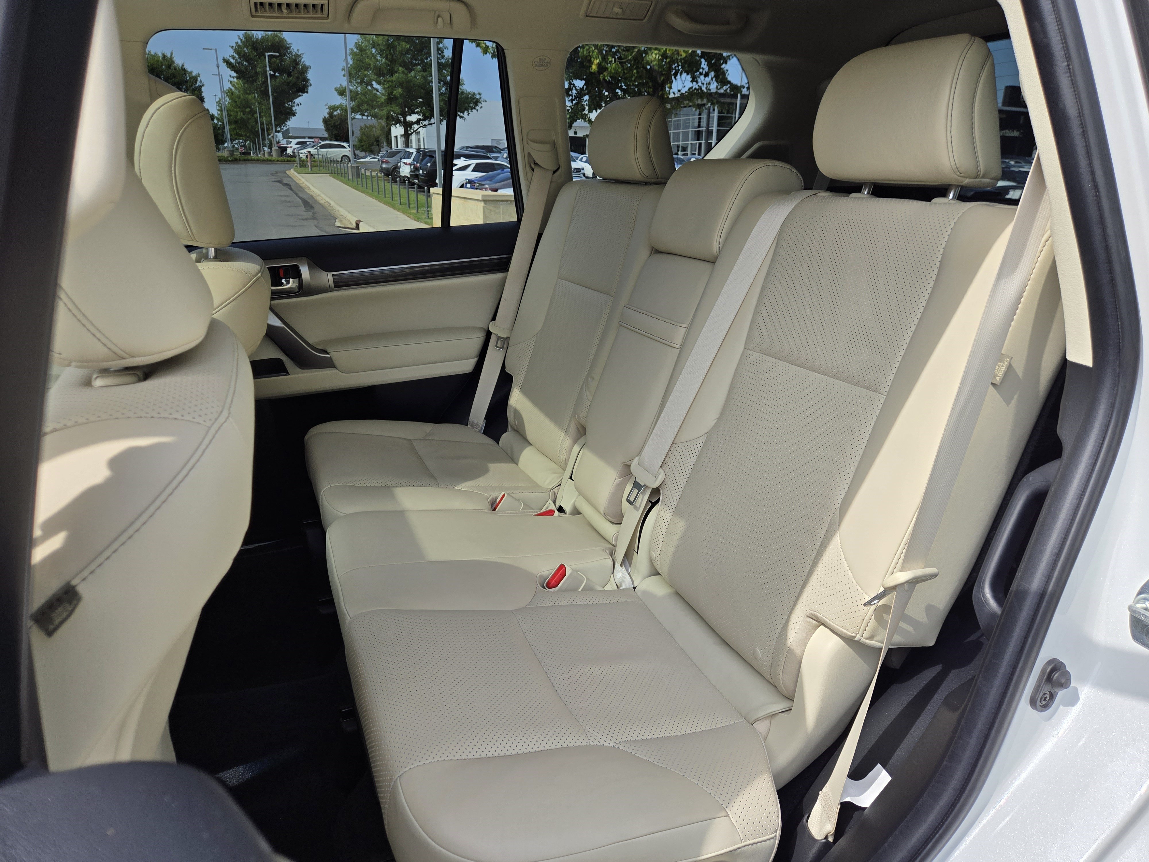 Certified 2023 Lexus GX 460 Luxury w/ Accessory Package AWD/4WD image 35