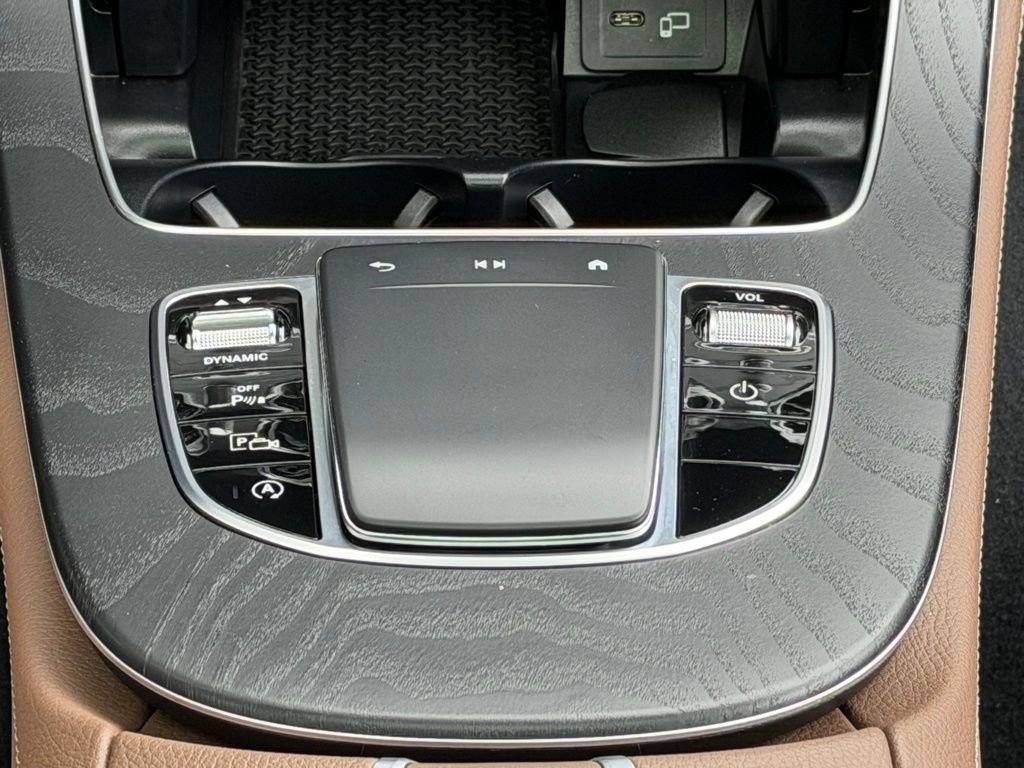 Used 2023 Mercedes-Benz E 450 4MATIC Sedan image 47