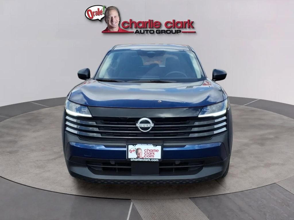 Used 2025 Nissan Kicks S image 8