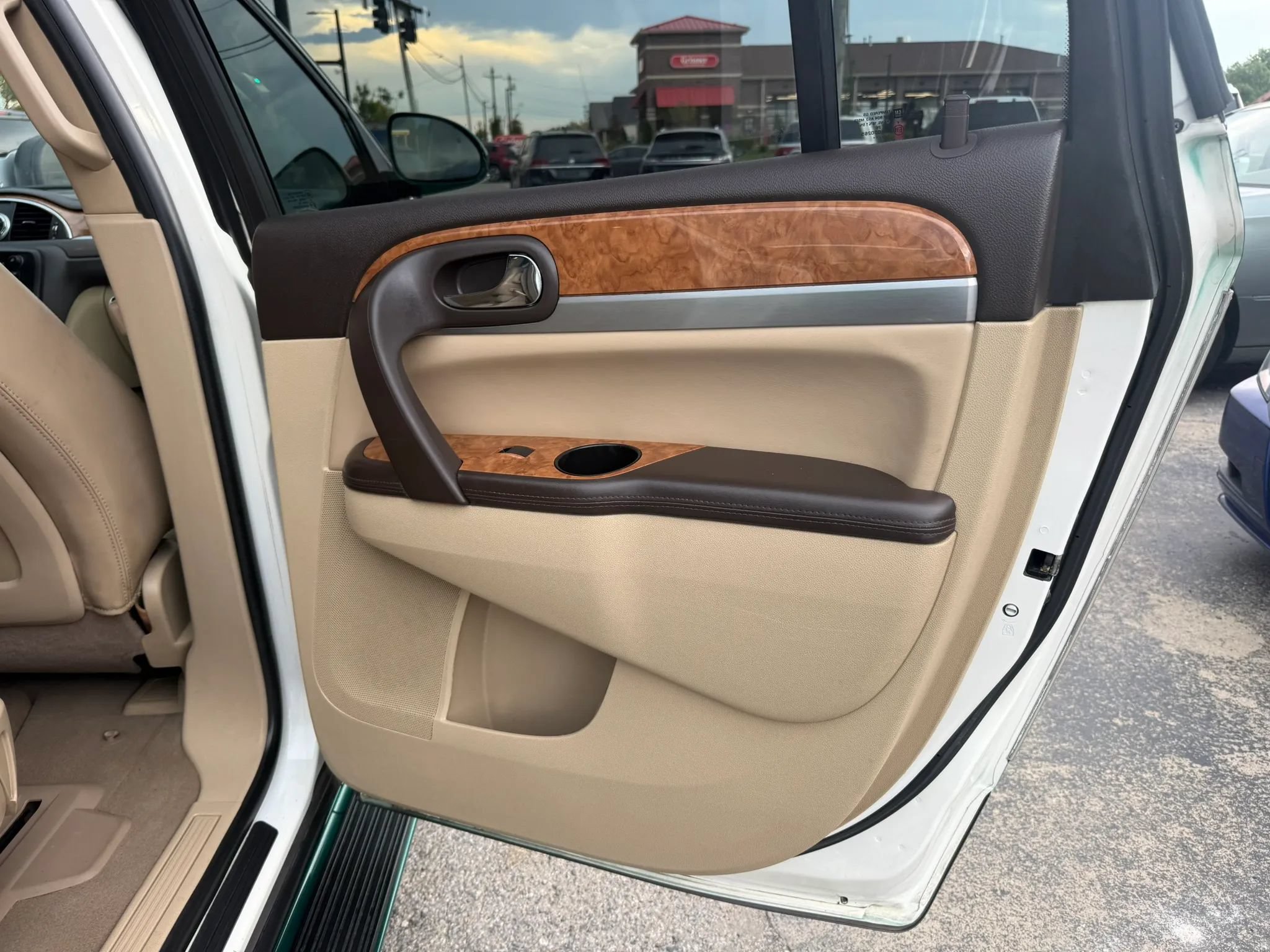 Used 2012 Buick Enclave Leather FWD image 20